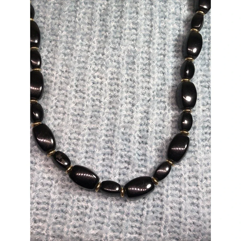 Liz Claiborne Necklace Black Lucite Beads Gold Tone 28